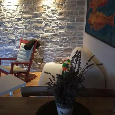 Nyaraló Dream House Zaglav