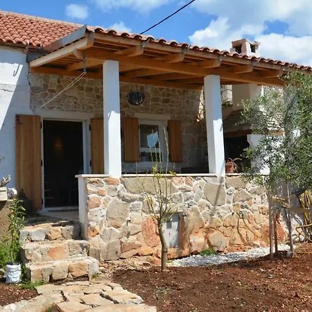 Dream House * Zaglav