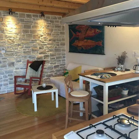 Dream House * Zaglav